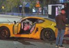 Motorista de Porsche amarelo atropela e mata motociclista em SP após discussão de trânsito