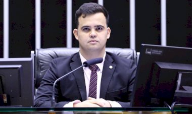 ‘Congresso se ajoelhou’, diz deputado do PL sobre postura do TSE