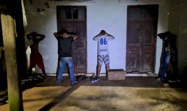 Polícia e Guarda Municipal fecham ‘boca de fumo, apreende droga e prende 5