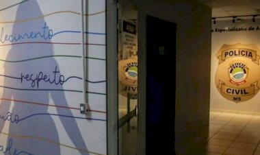 Durante consumo de drogas, homem esfaqueia mulher 5 vezes e é preso em flagrante