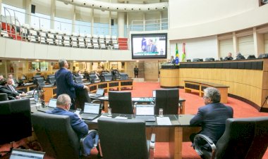 Crimes cibernéticos e nota fiscal eletrônica preocupam deputados