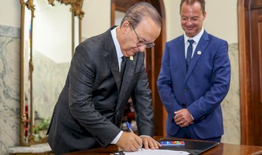 Governador dá posse ao novo secretário de Estado do Turismo