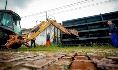 comportas são fechadas em Porto Alegre para evitar inundação causada pelo Guaíba