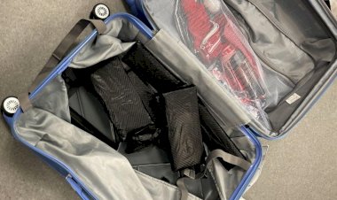 Passageiro é preso no aeroporto de Florianópolis com 2 kg de cocaína na mala