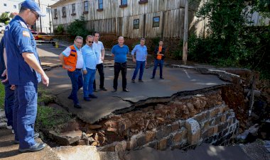 Após fortes chuvas e estragos no Oeste, Jorginho Mello viaja para acompanhar situação em Quilombo