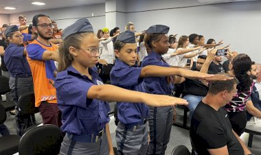 Programa Defesa Civil na escola forma mais de 1.000 estudantes nesta semana