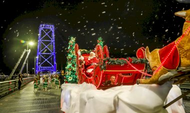 Desfile de Natal de Florianópolis terá artistas, carros motorizados, alas especiais e presença do Papai Noel