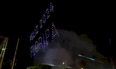 Drones, Beira-Mar lotada e cascata: como foi a festa do Réveillon 2024 em Florianópolis