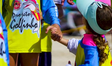 Projeto Golfinho do Corpo de Bombeiros Militar completa 25 anos com cerca de 100 mil crianças formadas