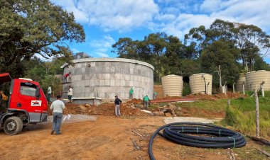 Pescaria Brava recebe reservatório de 750 mil litros