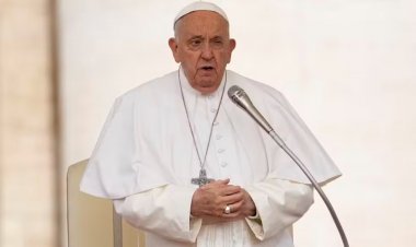 Papa Francisco repete insulto contra homossexuais em reunião a portas fechadas, diz agência