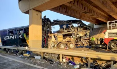 Acidente com ônibus no interior de SP deixa 10 mortos e mais de 40 feridos