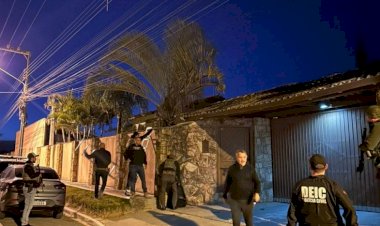 Imóveis irregulares: ex-servidor facilitava documentos na Prefeitura de Florianópolis