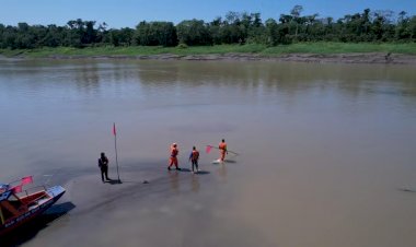 Trecho do Rio Solimões no AM tem menor nível da história e pode isolar cidades