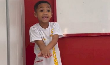 Criança ajuda mãe de bebê engasgado a fazer manobra que aprendeu no Programa Bombeiro Mirim