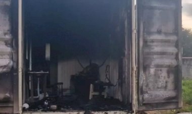 Homem ateia fogo em casa contêiner com mulher grávida dentro em SC