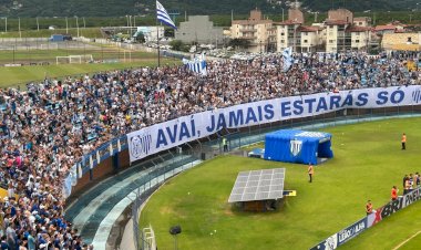 Soco-inglês e rojão: membros de torcida do Avaí são banidos de jogos do time após brigas