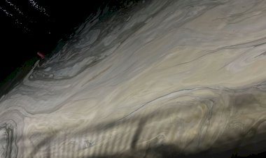 Mancha ‘misteriosa’ na Lagoa da Conceição tem causa revelada e explicação surpreende