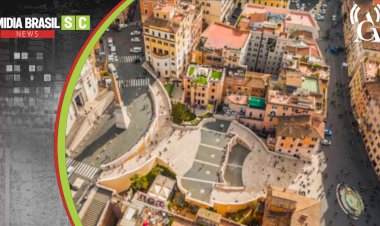 ITÁLIA: ROMA; PIAZZA DI SPAGNA
