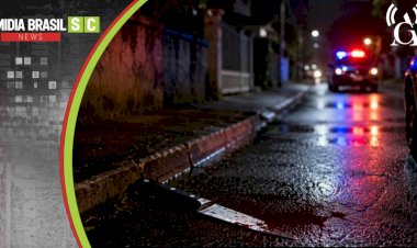 Homem inventa assalto para esconder facadas da esposa em Blumenau