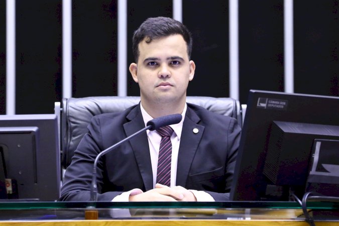 ‘Congresso se ajoelhou’, diz deputado do PL sobre postura do TSE