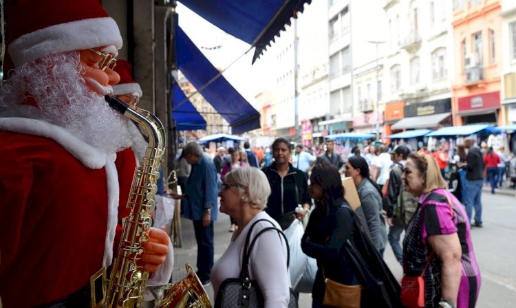 Procon orienta consumidores sobre trocas de presentes de Natal