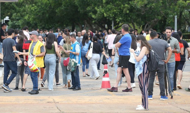 Provas do Enem são reaplicadas hoje e amanhã a 3,2 mil estudantes