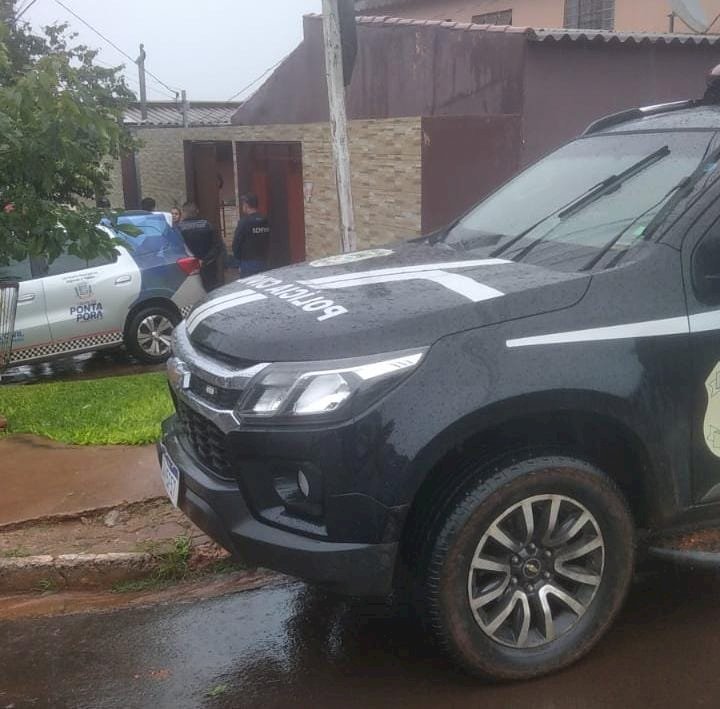 Homem é executado dentro de casa na fronteira