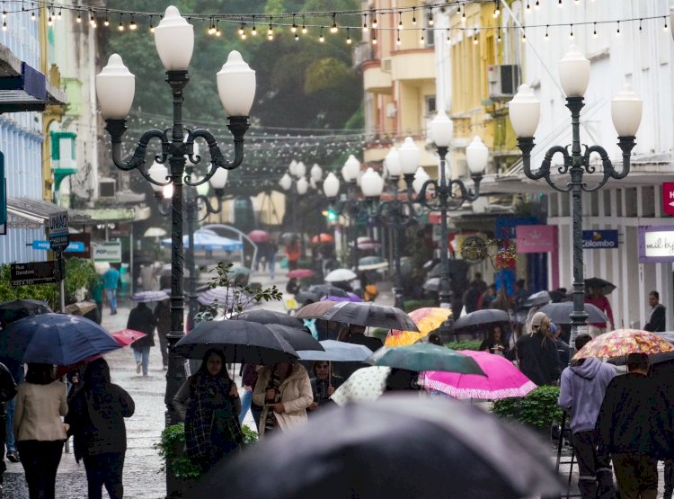 Previsão do tempo indica temporais isolados a partir desta terça em SC