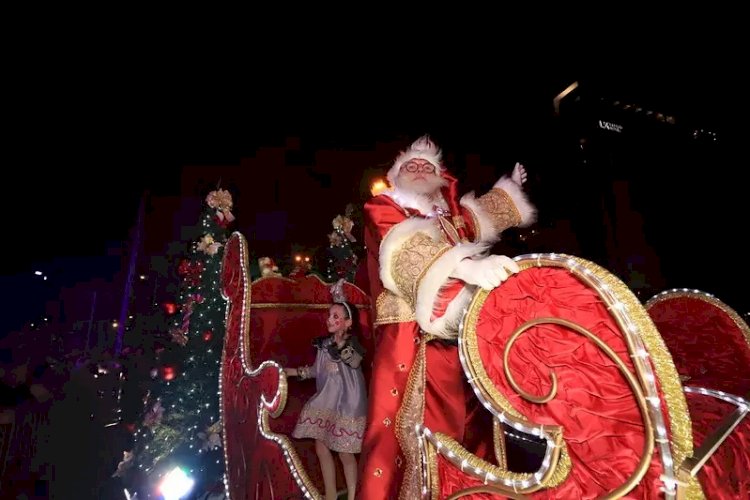 O contraditório desfile de Natal da prefeitura de Florianópolis