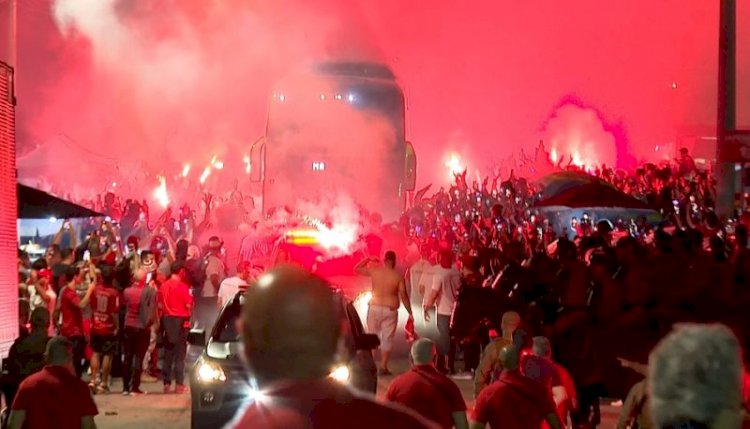 Briga de torcedores e festa no Scarpelli: como foi Internacional x Corinthians em Florianópolis