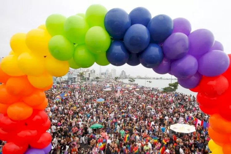 Governador de SC vê pauta ideológica em Parada LGBT e veta apoio: ‘só projetos culturais’