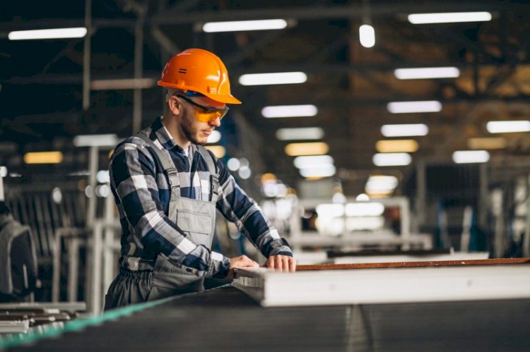 Norte de SC lidera geração de empregos na indústria do Estado durante junho